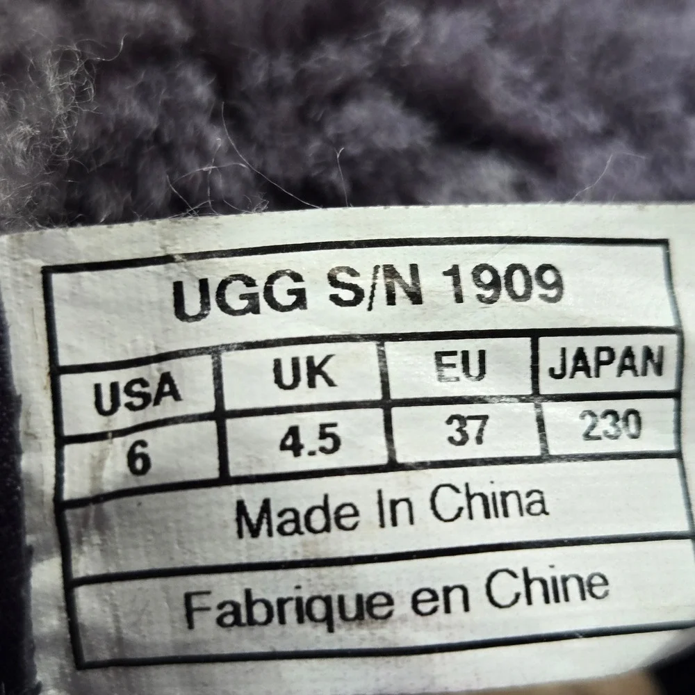 UGG Adirondack II Purple Leather Suede Winter Boots Vibram Sole 1909 Womens 6